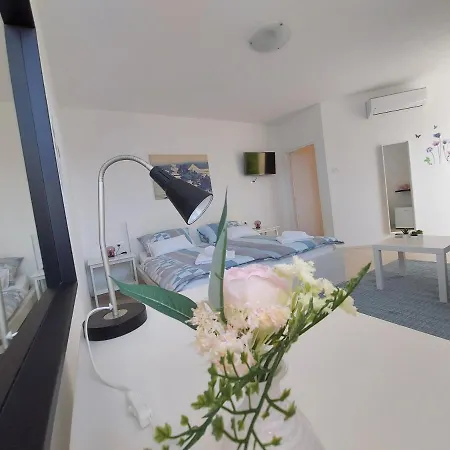 Teta San Guest house *